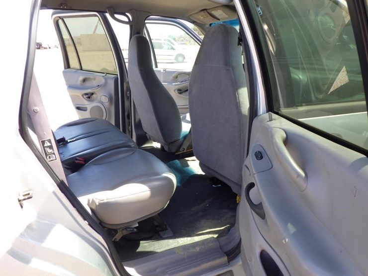 2000-ford-expedition-image-8