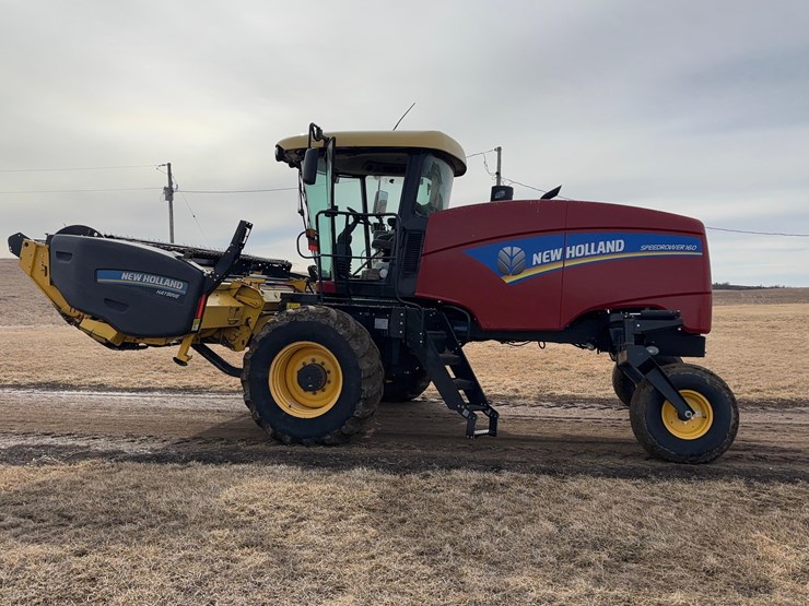 2019-new-holland-speedrower-160-image-3