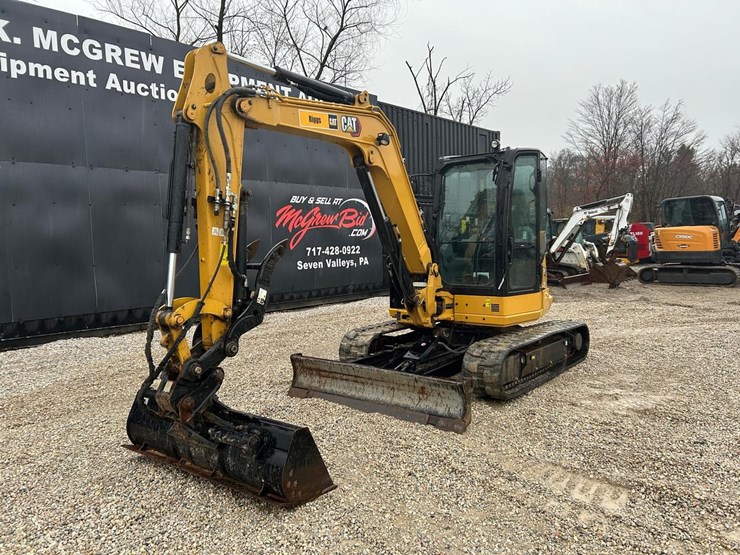 2022-caterpillar-305-image-7