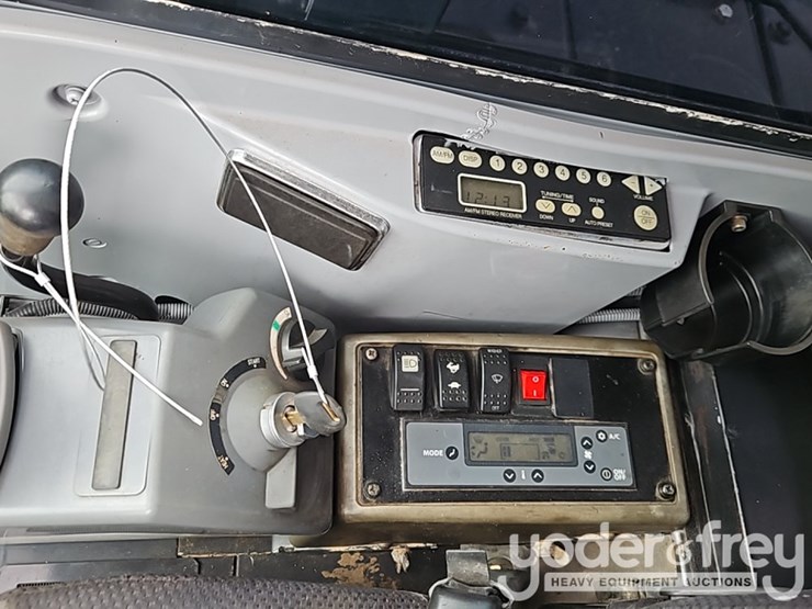 2011-hitachi-zx50u-3f-image-36