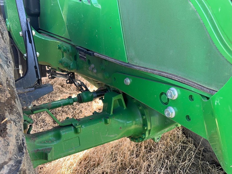 2018-john-deere-6145m-image-16