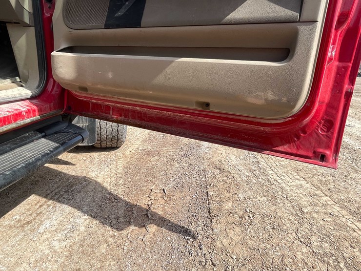 #5675-•-2006-f150-4x4-extended-cab-long-box-(has-wi-title)-image-96