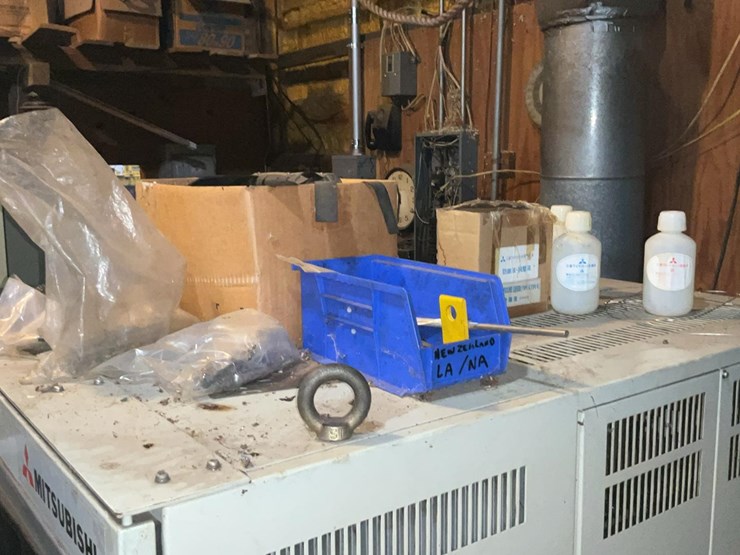 #215-•-mitsubishi-electrical-discharge-machine-image-36