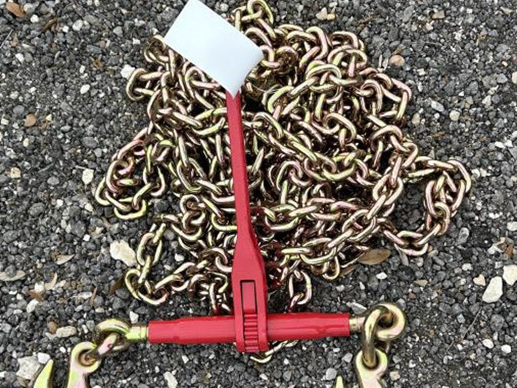 #69-•-(2)-3/8"-20'-chains-&-(1)-9,200-lb-boomer-image-1