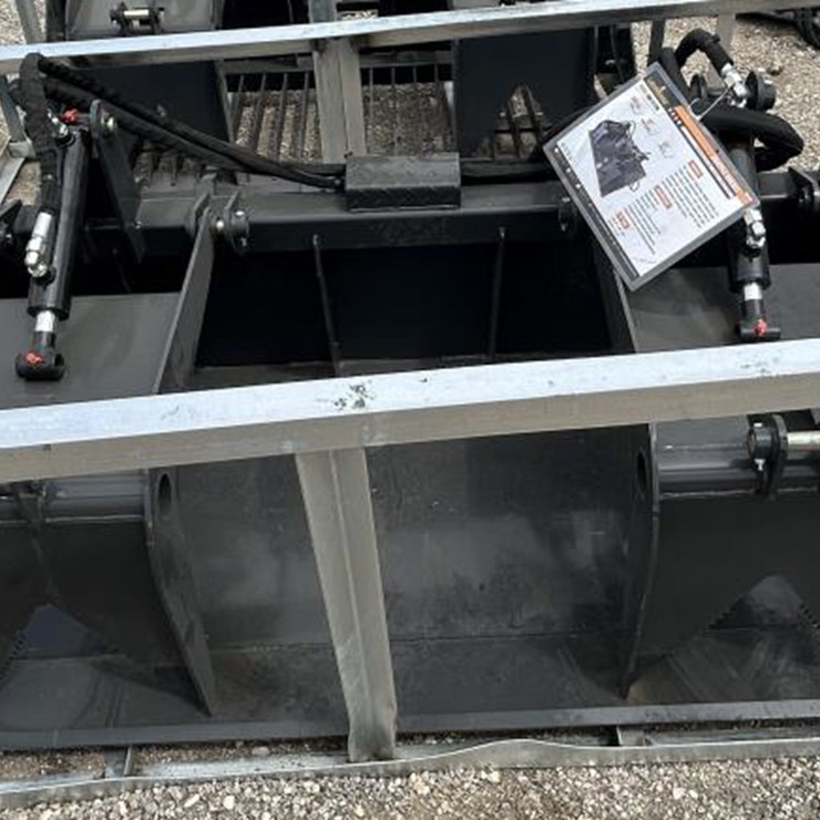 #25 • Skid Steer Rock Grapple