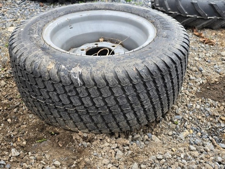 new-1-titan-27x10.50-tire-&-rim-image-3