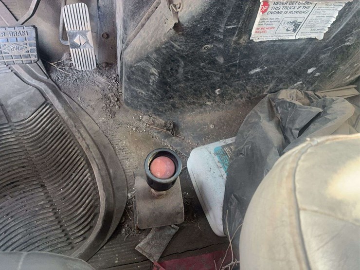 1999-international-4800-image-16