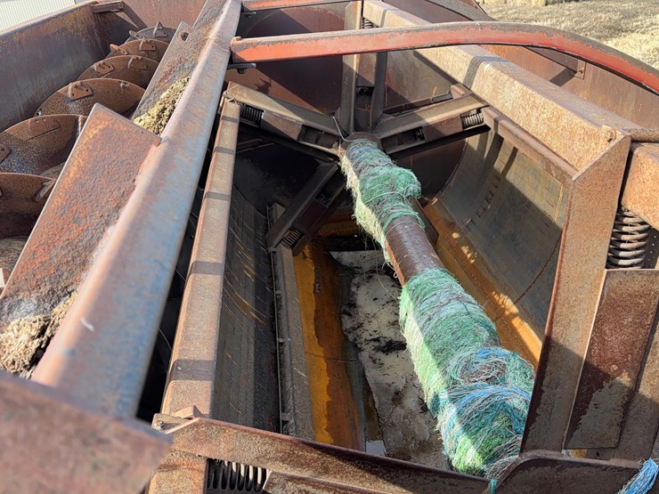 knight-reel-auger-feed-wagon-image-14