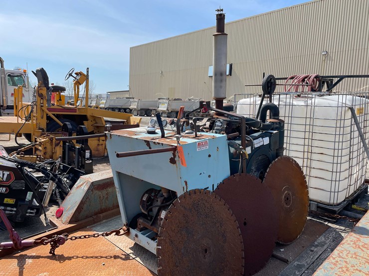 #5691-•-1985-target-concrete-saw-image-3