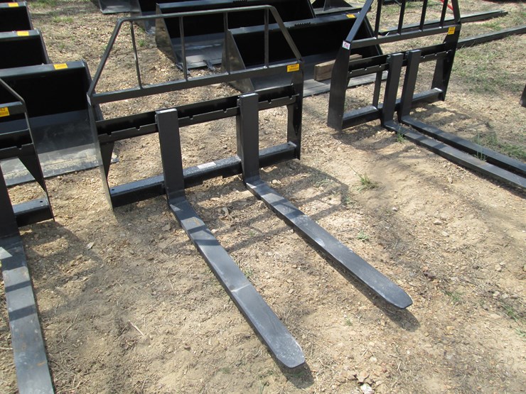 #44061-•-4'-skid-steer-forks-image-2