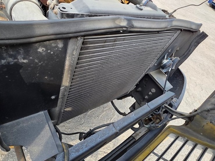 2008-caterpillar-c7-image-44