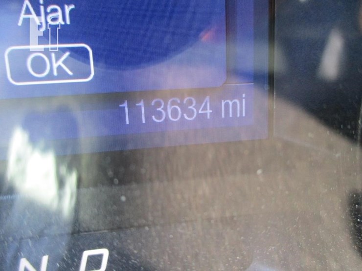 2014-ford-explorer-image-17