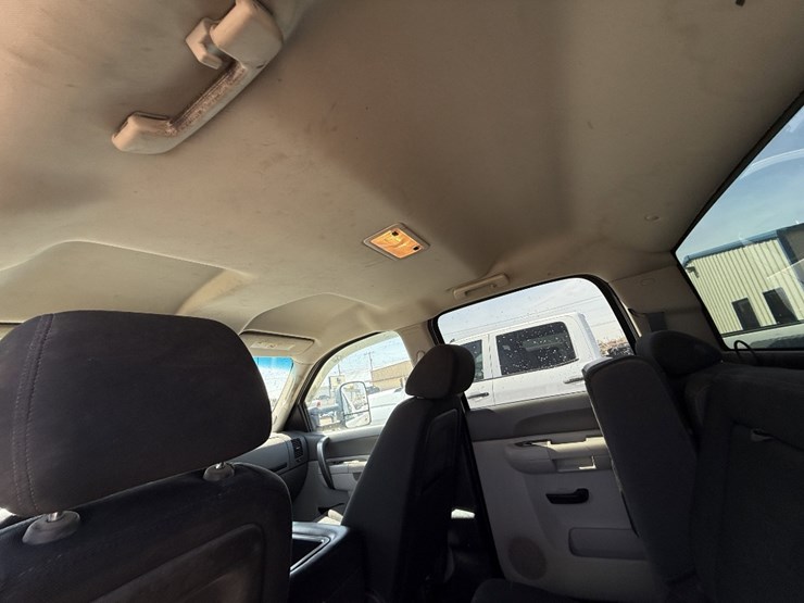 2013-gmc-sierra-2500hd-image-26