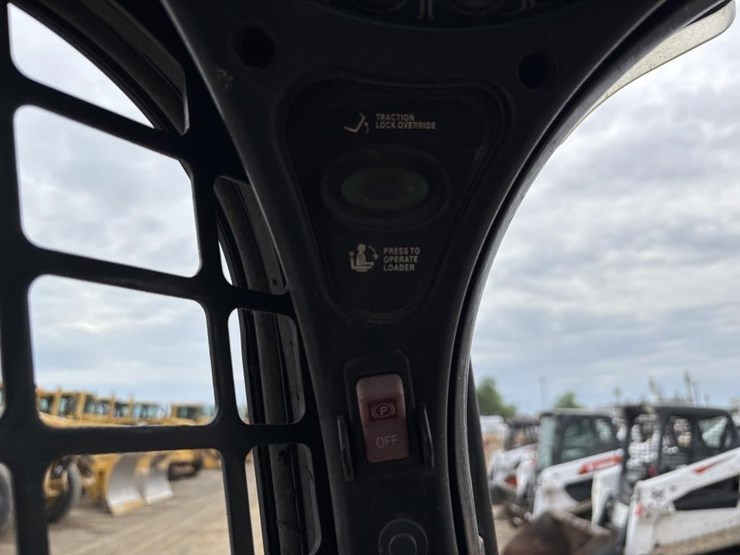 2019-bobcat-t650-image-34