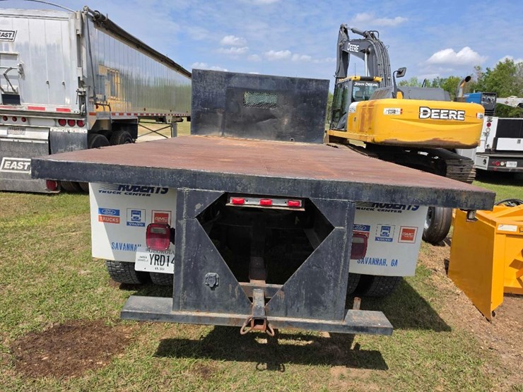 2006-ford-f650-xlt-image-7