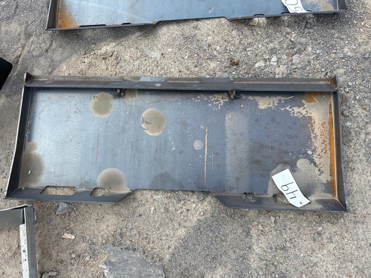#49-•-skid-steer-adapter-plate-image-1