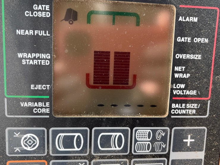 john-deere-560m-image-13