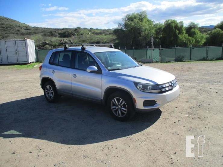 2013-volkswagen-tiguan-image-2