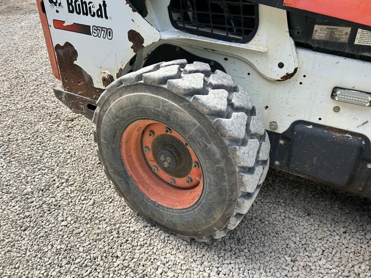 bobcat-s770-image-13