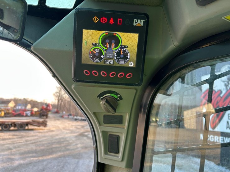 2018-caterpillar-279d-image-21