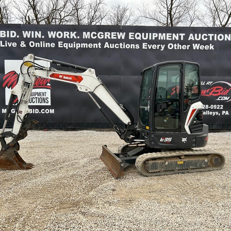 2023 BOBCAT E35i