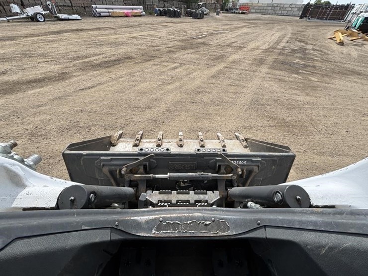 2022-bobcat-t66-image-21