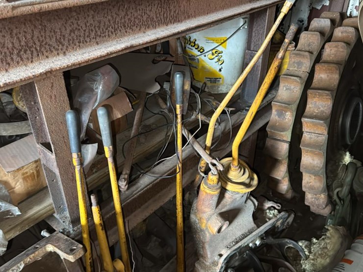 #258-•-parts-room-image-14