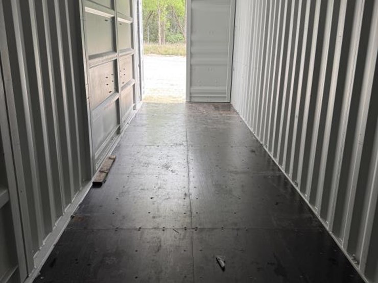 #2-•-40'-conex/-shipping-container---one-trip-image-11