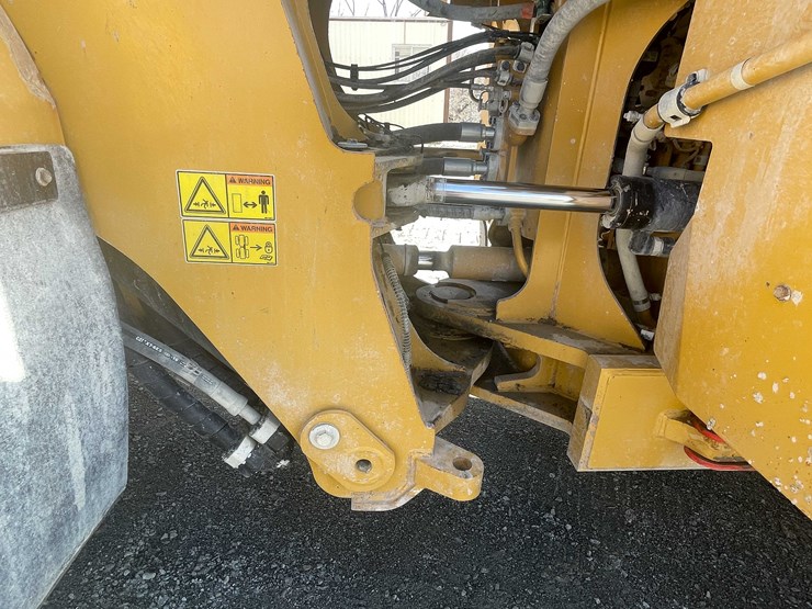 caterpillar-982m-image-42