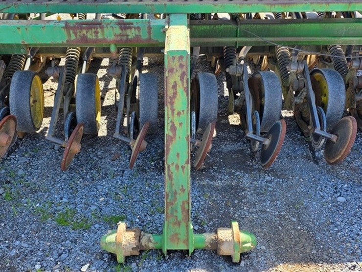 john-deere-750-image-6