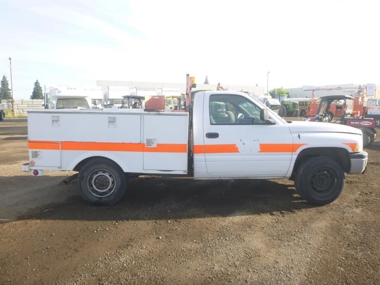 2002-dodge-ram-2500-image-7