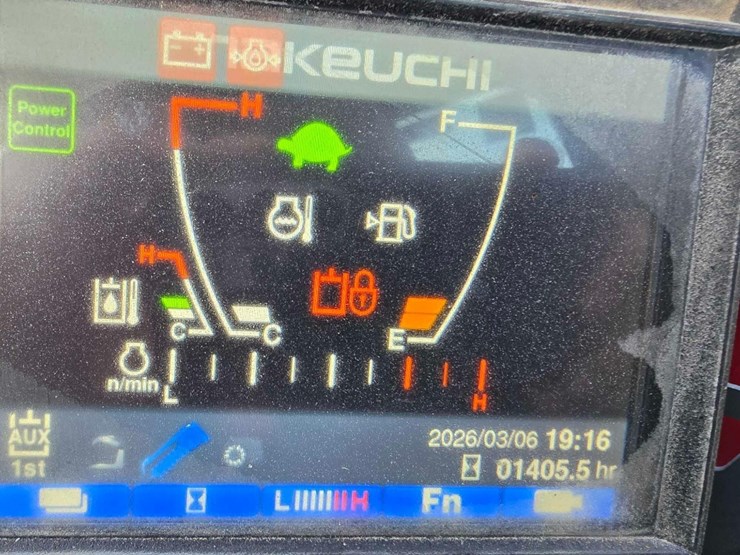 2022-takeuchi-tl8r2-image-11