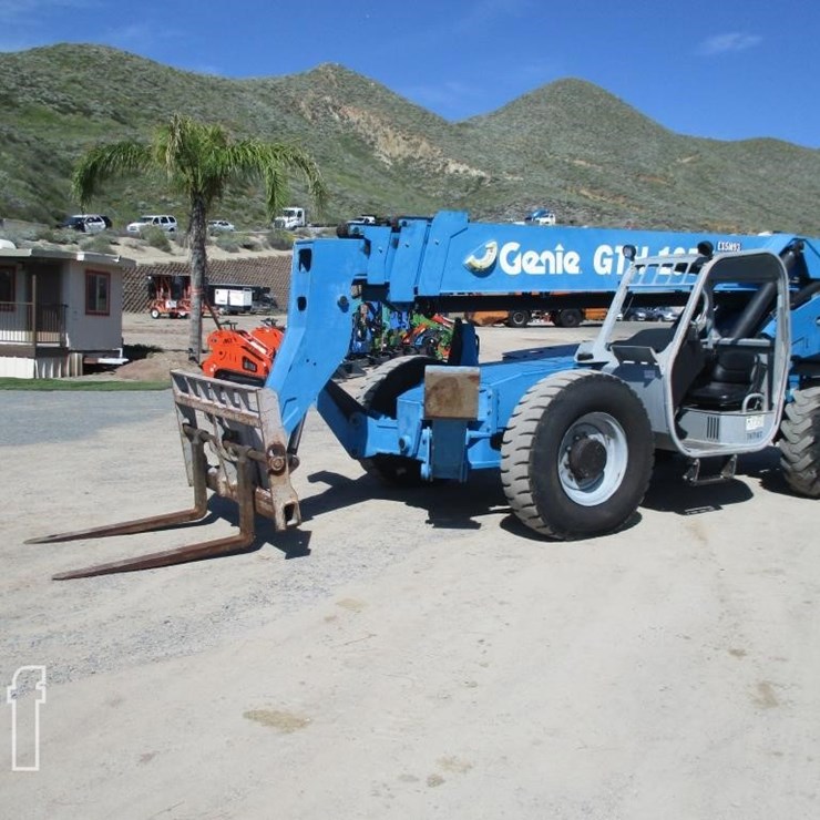 2007 GENIE GTH1056