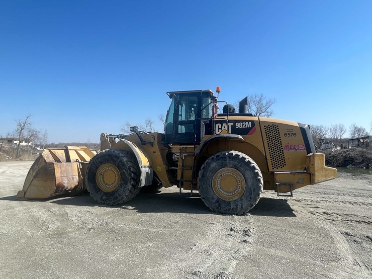 caterpillar-982m-image-8