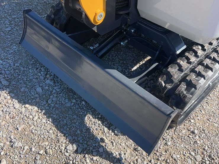 sdlanch-sdle20-mini-excavator-image-10