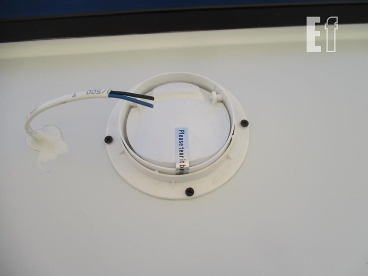 47"-x-86"-x-85"-double-stall-bathroom-image-14