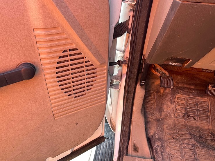 #5672-•-2010-f250-4x4-extended-cab-(has-wi-title)-image-44