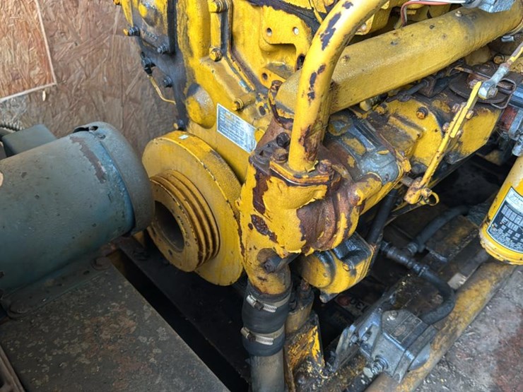 #255-•-cat-genset-image-18