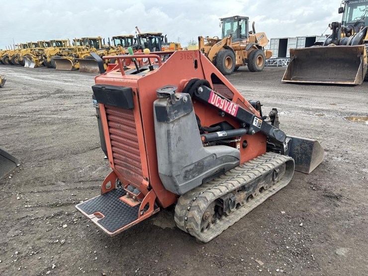 2012-ditch-witch-sk650-image-3