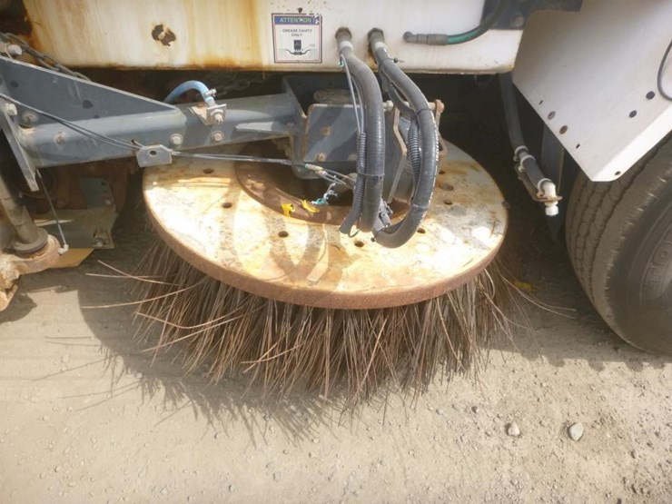 2014-global-m4-sweeper-image-8