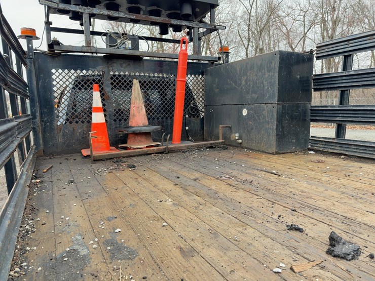 2015-dodge-ram-4500hd-image-14