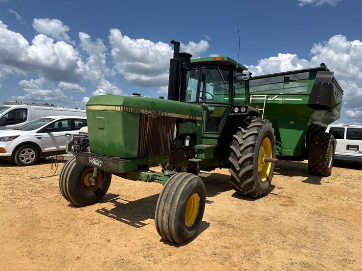 john-deere-4840-image-2