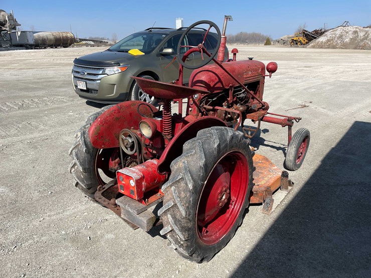 #5682-•-ih-cub-tractor-image-5