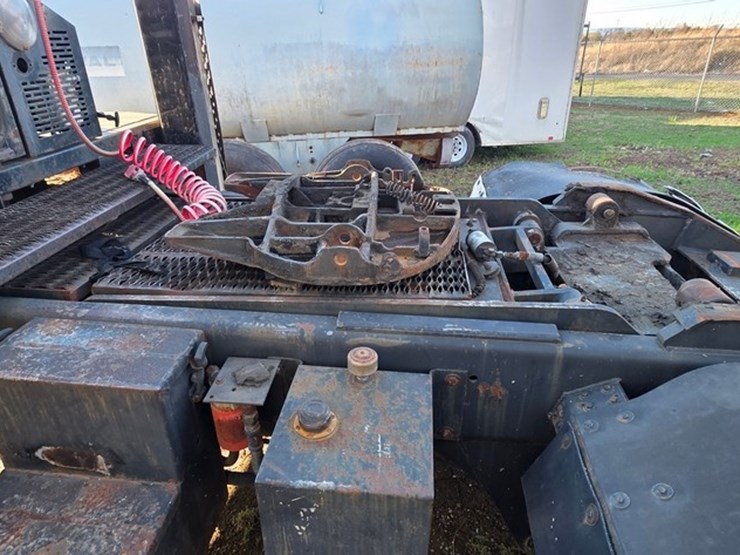 ottwa-30-jockey-truck-(runs)-image-20