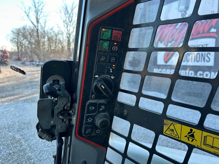 2021-bobcat-t76-image-21