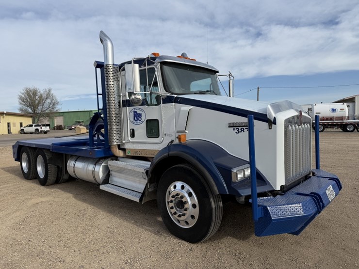 2008-kenworth-t800-image-2