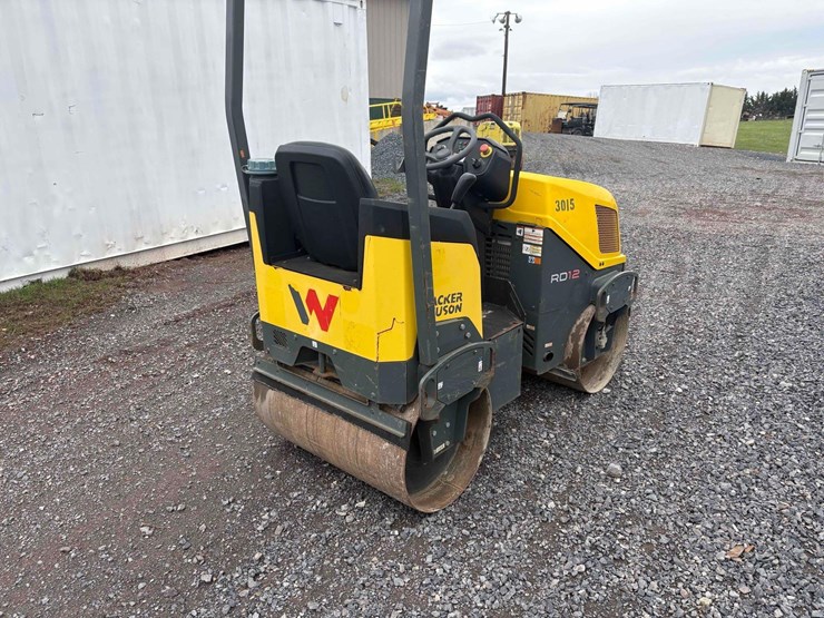 wacker-neuson-rd12-roller-image-3