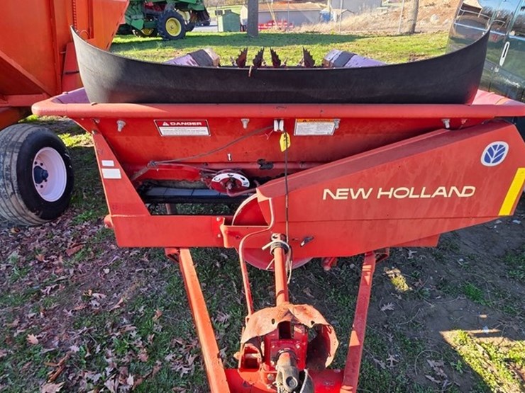 new-holland-155-image-19