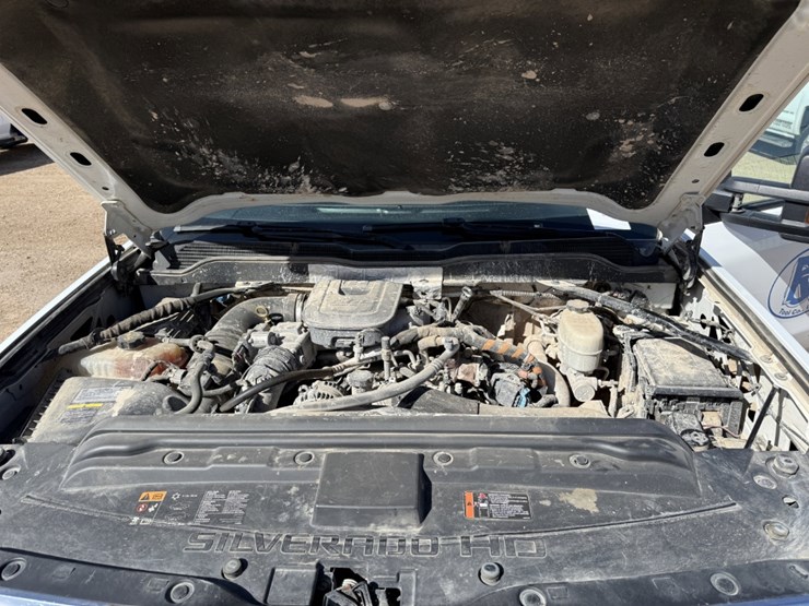 2016-chevrolet-silverado-3500hd-image-19