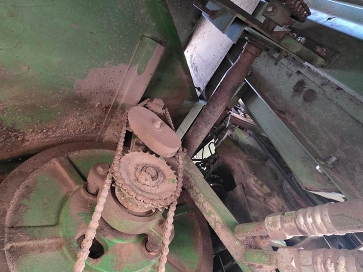 john-deere-6600-image-31